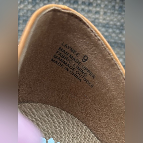 NEW Yellowbox Booties, 9 - Picture 6 of 9